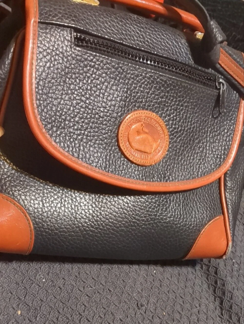 Vintage Dooney Bourke Pebbled Leather Bag black tan Crossbody